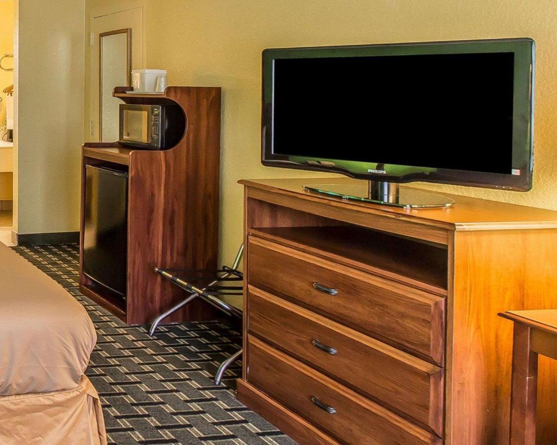 Econo Lodge Douglas Esterno foto